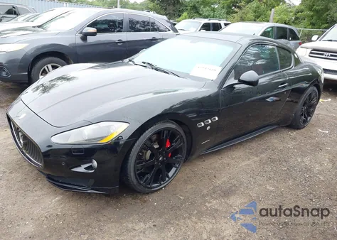 2011 Maserati Granturismo z USA, uszkodzony, nr VIN ZAM45KLA4B0059425